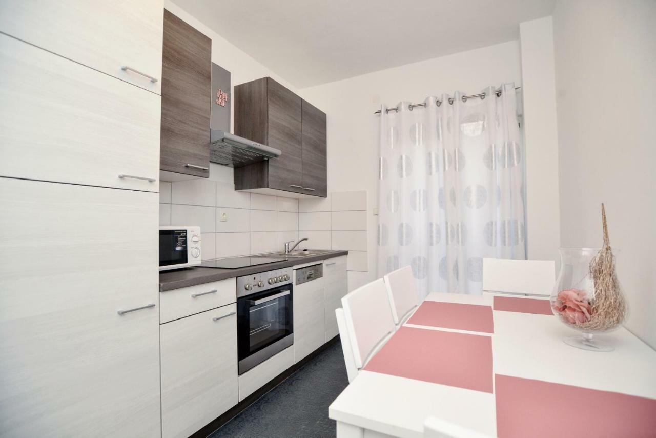 Luxury Apartments Boduja Sukosan Exterior photo