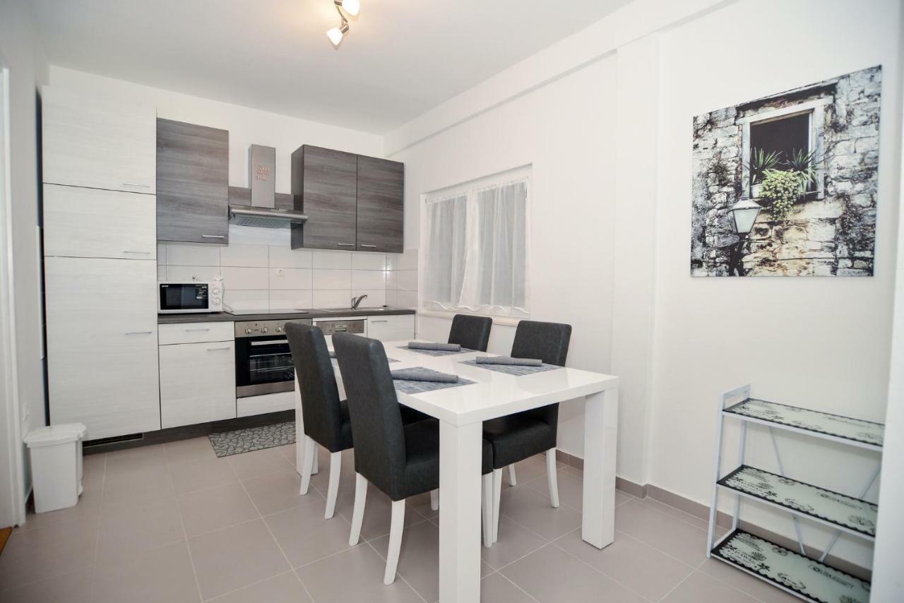Luxury Apartments Boduja Sukosan Exterior photo