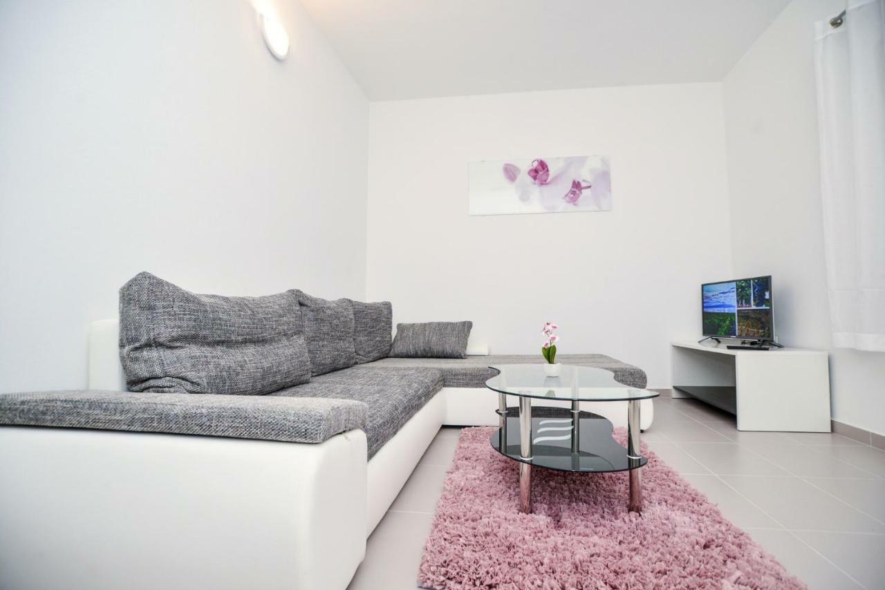 Luxury Apartments Boduja Sukosan Exterior photo